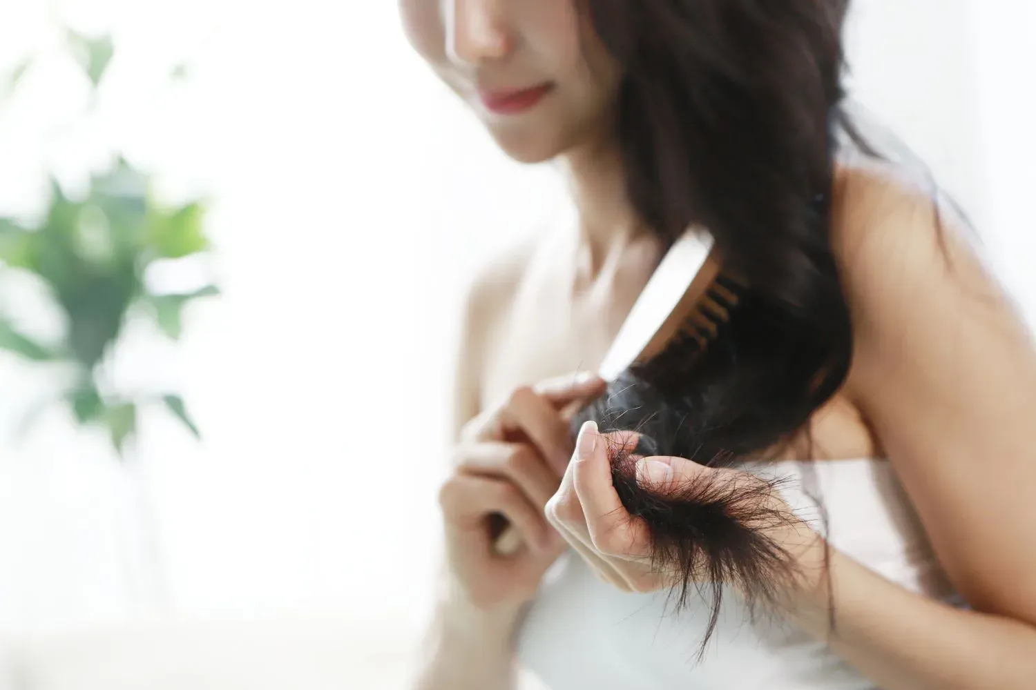 Wanita Wajib Tahu: Panduan Lengkap Mengatasi Rambut Rontok