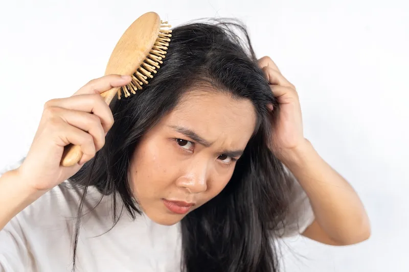Perawatan Rambut Rontok Parah Pasca Melahirkan? Ini Solusinya!