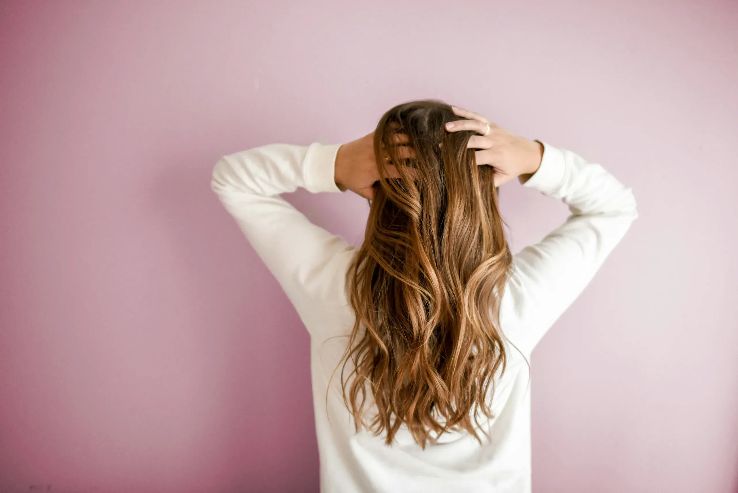 Rambut Kering, Kusam, dan Sulit Diatur? Ini Cara Mengatasinya