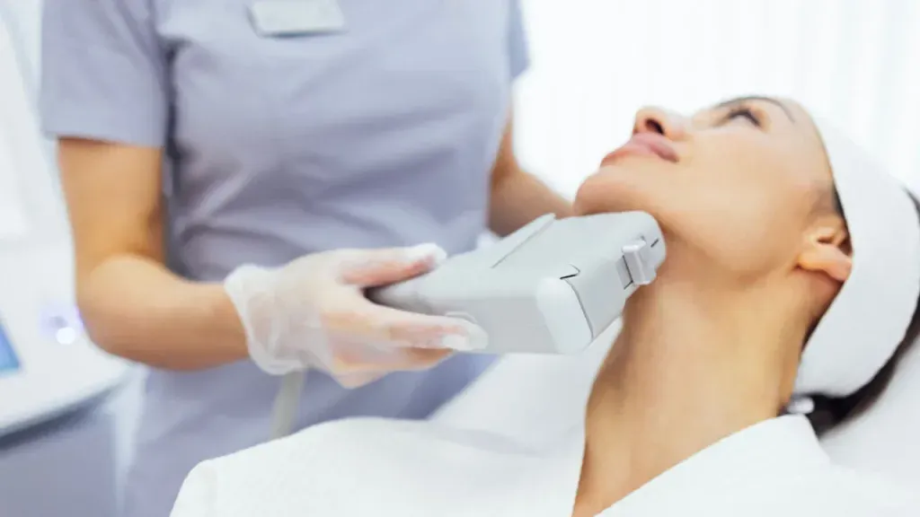 Benarkah HIFU Treatment Adalah Solusi Terbaik Wajah V-Shape? Ini Jawabannya!
