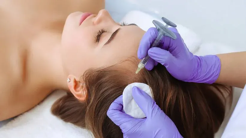 Rambut Rontok Tak Wajar? Kenali Kapan Harus ke Klinik Rambut