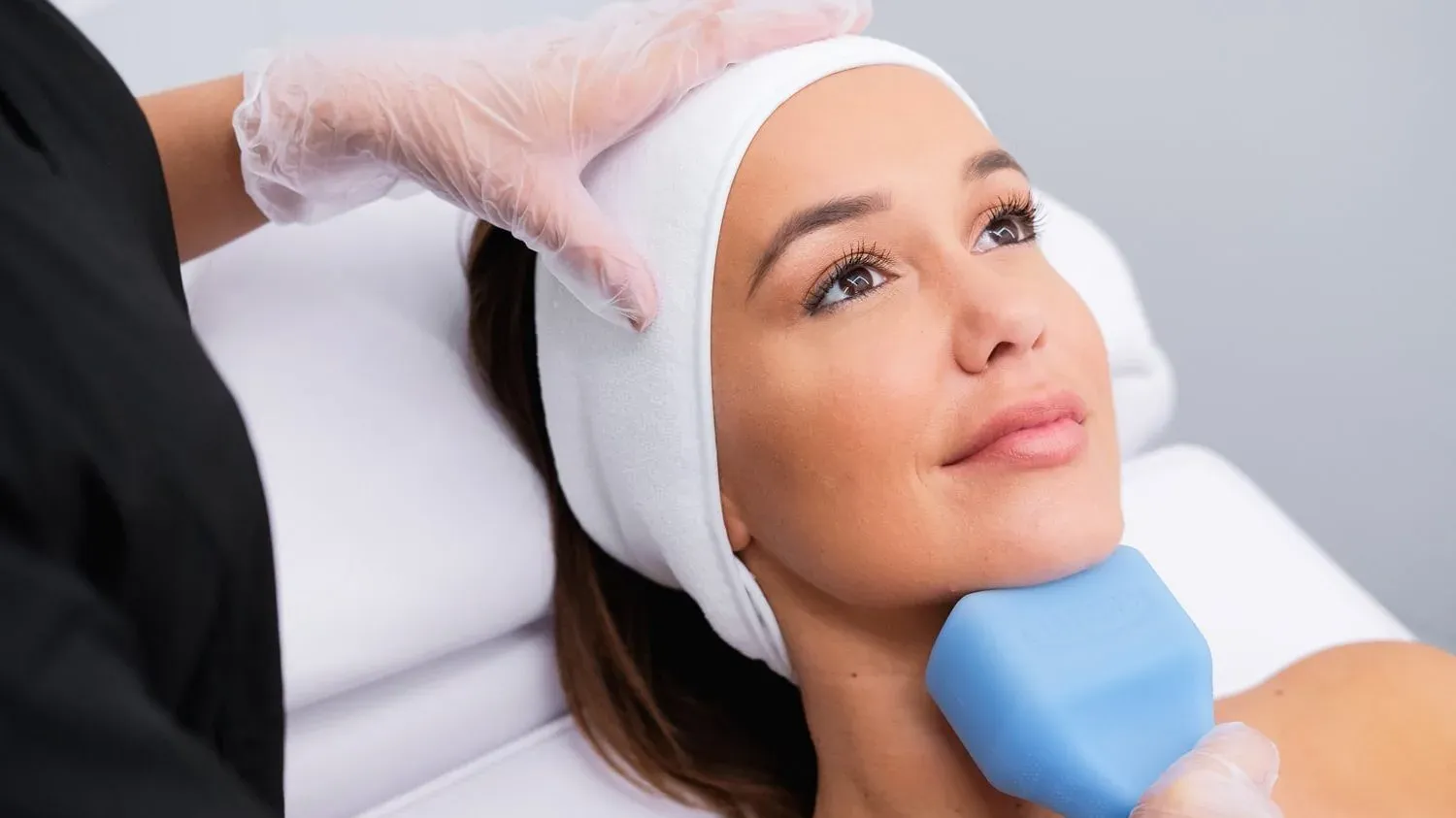 Cara Menghilangkan Double Chin: Lemak vs Kulit Kendur, Ini Solusinya!