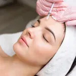 Usia Berapa Perlu Mulai Botox dan Skin Booster?