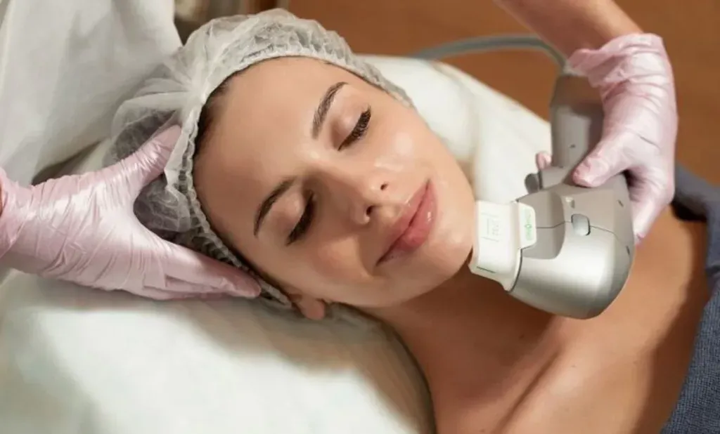 Perbedaan & Manfaat HIFU vs RF vs Ultherapy di Sozo Skin Clinic
