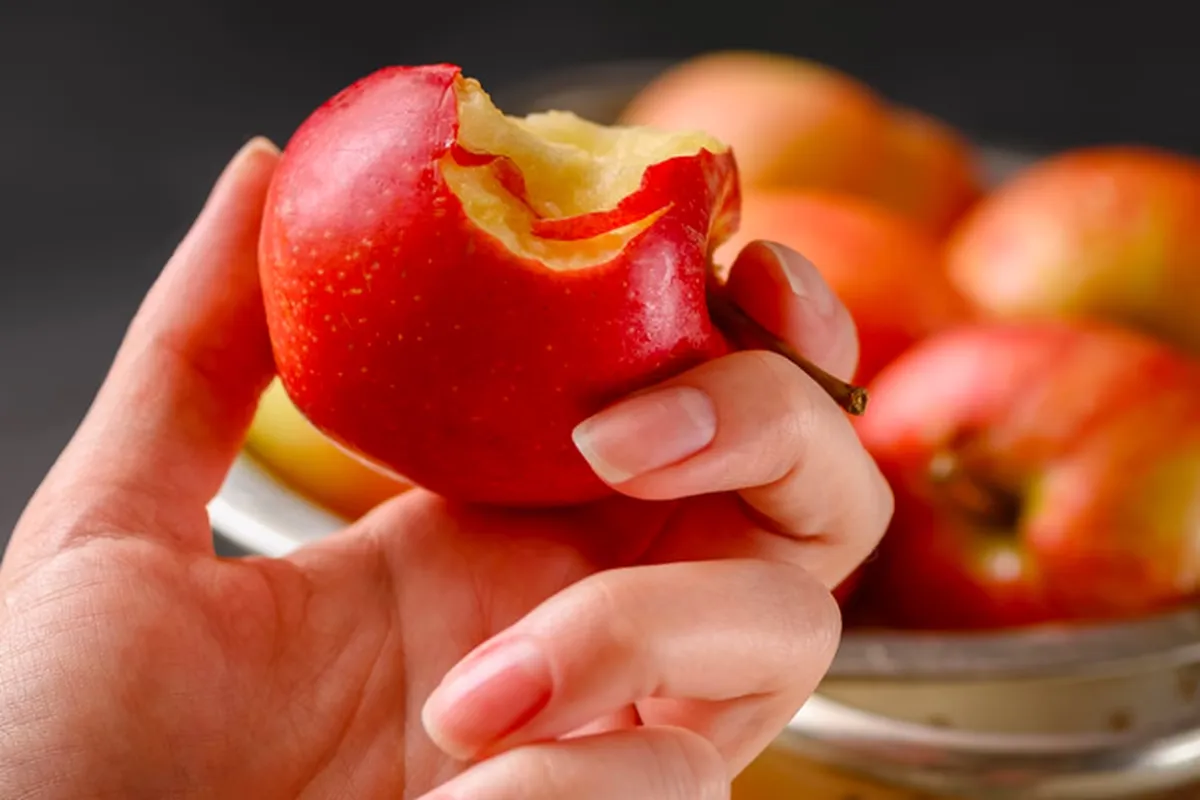 25 Buah Rendah Gula untuk Penderita Diabetes yang Aman dan Menyegarkan