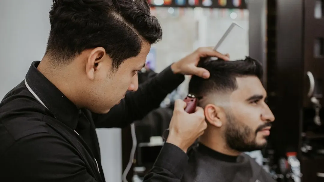 Gaya Pangkas Rambut Keren yang Tepat Buat Pria Modern di 2025