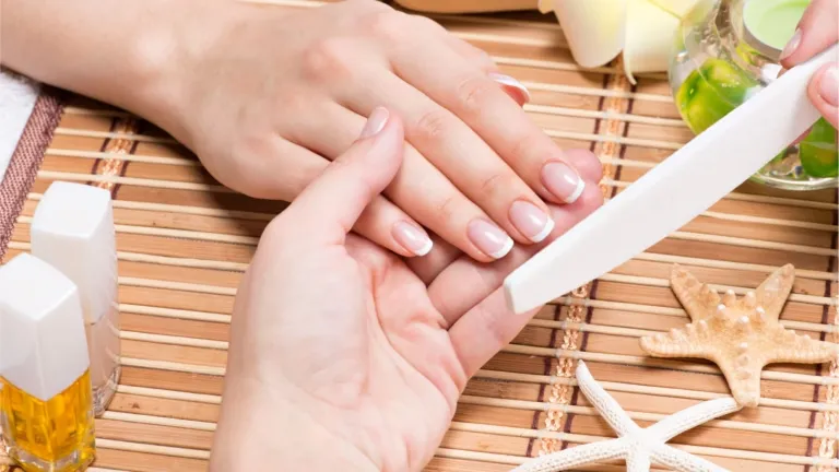 Manicure Adalah Perawatan Kuku untuk Apa?