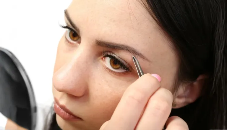 Cara Menebalkan Alis Secara Alami & Treatment Brow Grow