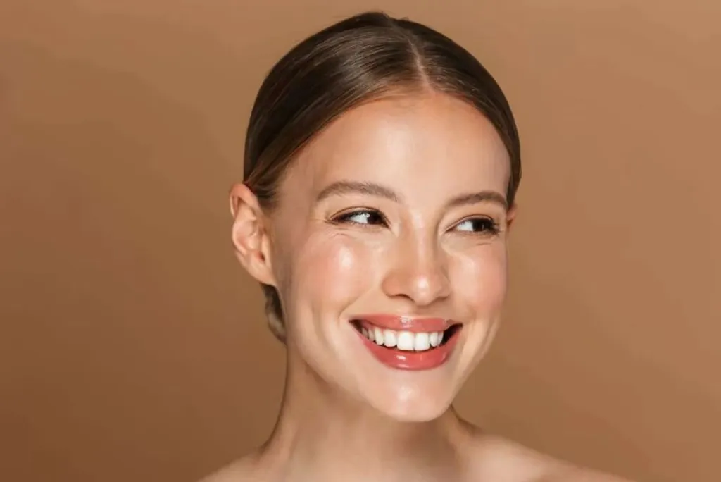 7 Cara Efektif Menghilangkan Smile Line agar Wajah Tampak 10 Tahun Lebih Muda