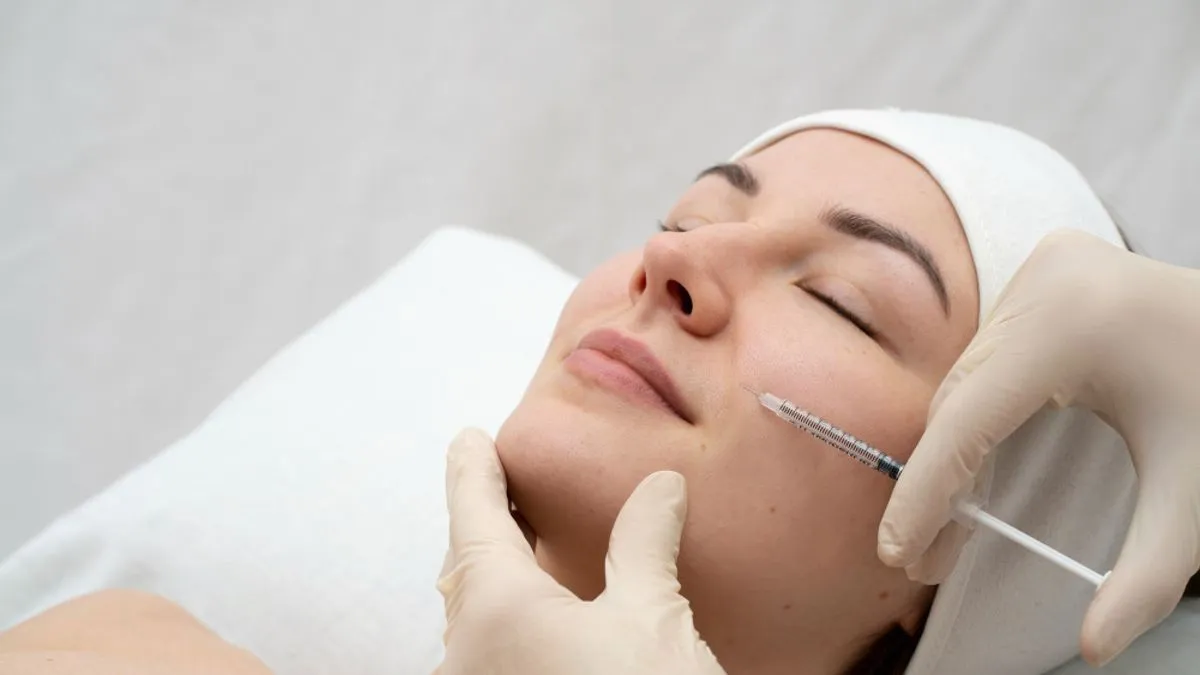 Apa Itu Collagen Stimulator dan Mengapa Treatment Ini Populer?