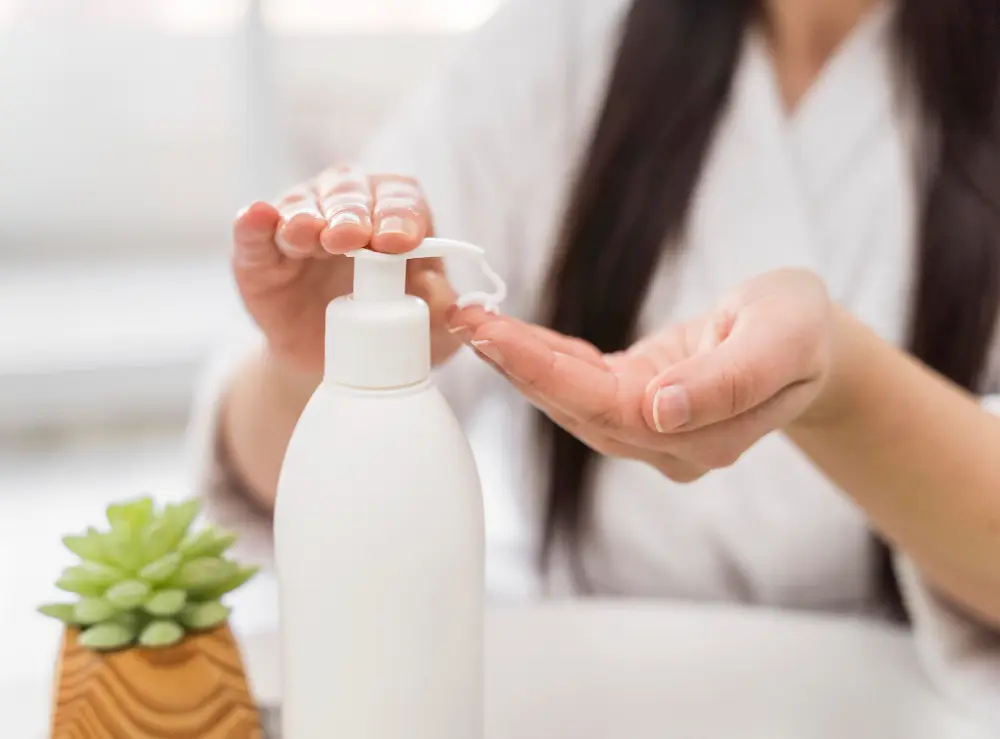 Conditioner untuk Rambut Kering: Panduan Memilih dan Cara Pakainya