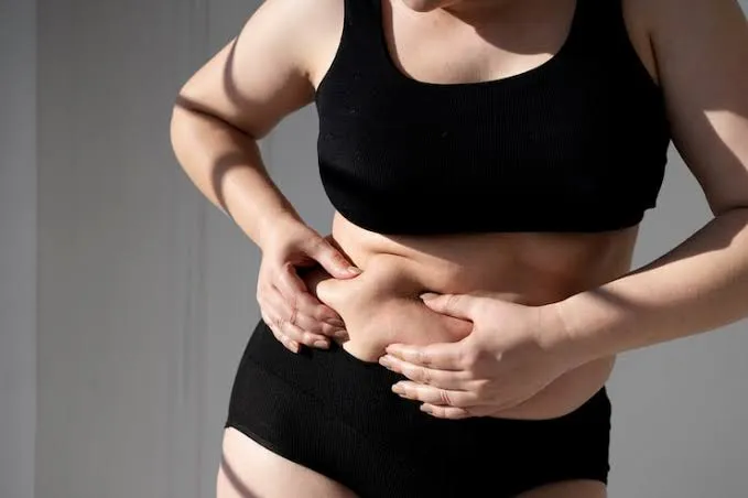 17 Penyebab Perut Buncit pada Wanita & Pria, Ini Cara Mengatasinya