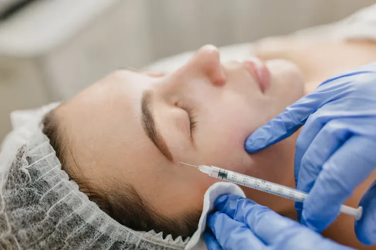 Micro Botox: Manfaat, Prosedur & Bedanya dengan Botox Biasa