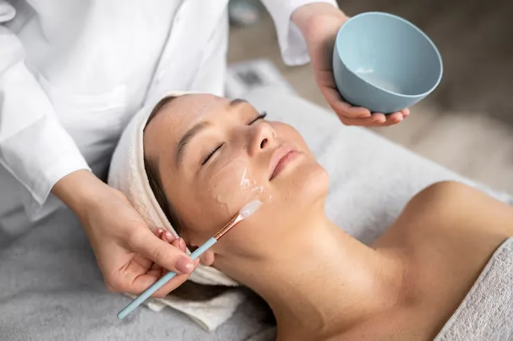 Korean LHALA Peel: Prosedur, Manfaat & Efek Samping