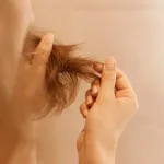 15 Perawatan Rambut Kering dan Rontok Yang Harus Kamu Tahu!