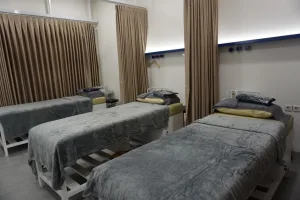 Ruang Treatment SOZO Skin Clinic Pondok Indah